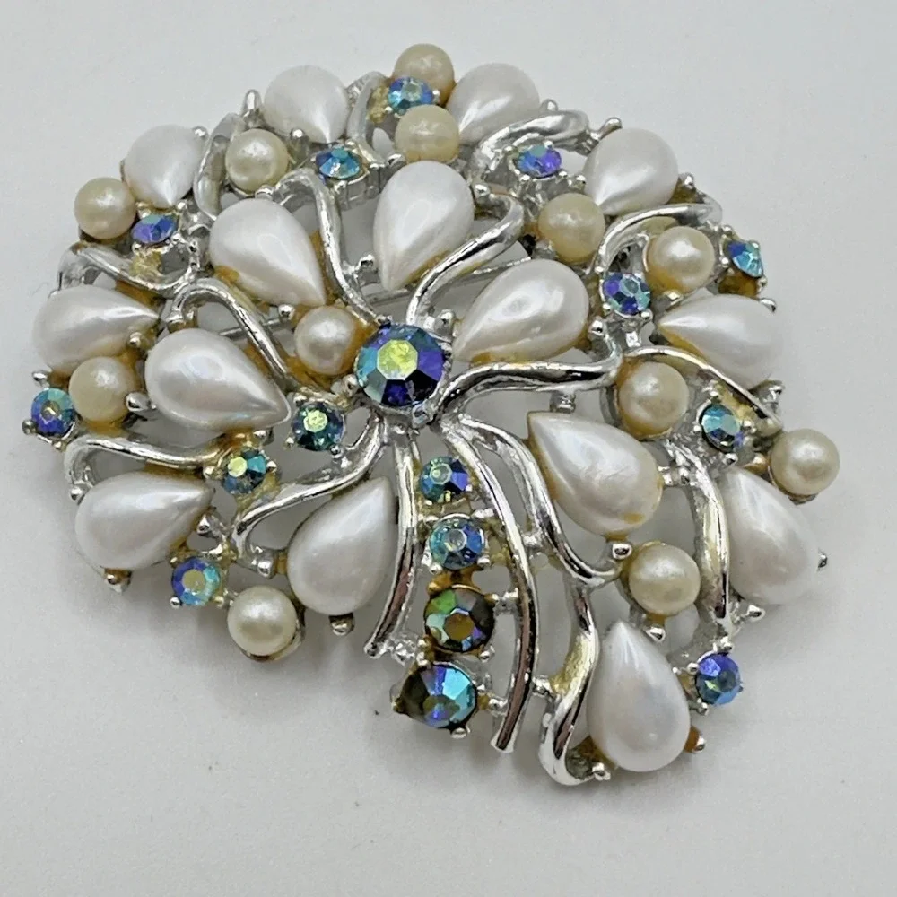 Vintage Brooch Lot 5 Rhinestone Enamel Faux Pearl Sailboat Flower Starburst Pins